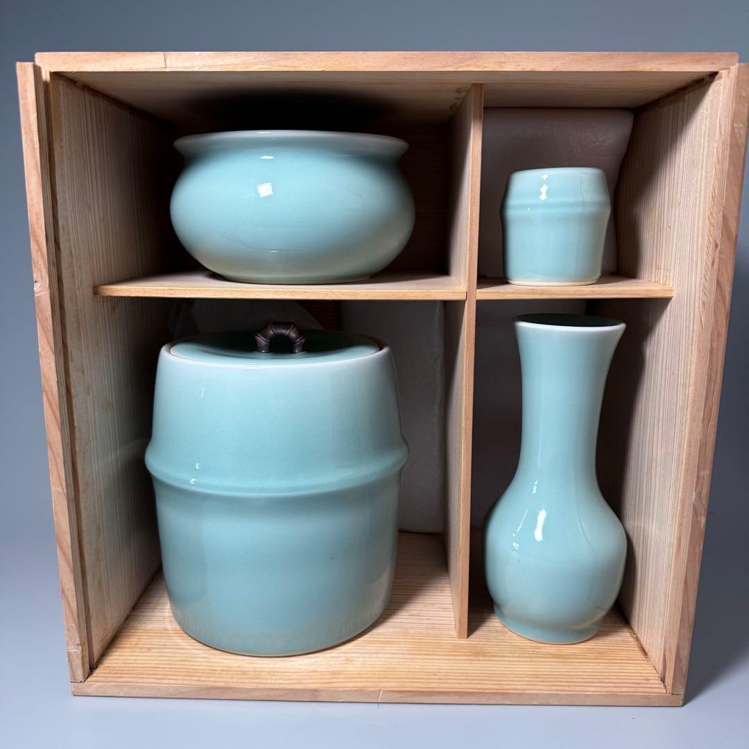 鍋島青磁　最高峰　小笠原長春　造　青磁皆具　茶道具一式　共箱　天然青磁100％