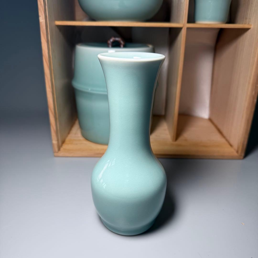 鍋島青磁　最高峰　小笠原長春　造　青磁皆具　茶道具一式　共箱　天然青磁100％