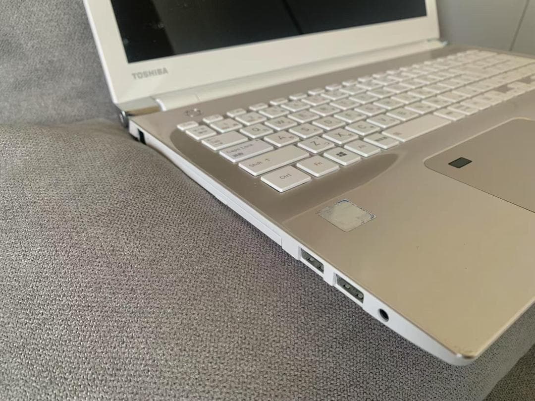 Dynabook 第8世代 i3-8130 Win10/8G/SSD 128GB