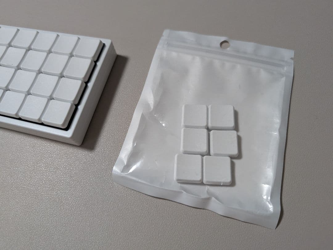 Geonix48 Via (キースイッチ & キーキャップ セット)