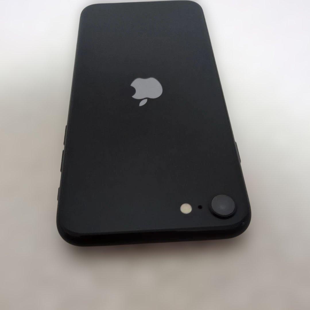 iPhoneSE 第二世代 64GB ブラック SIMフリー