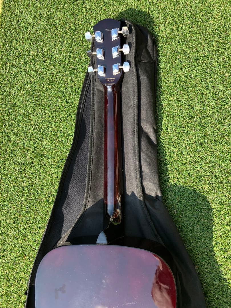フェンダーフォークギター！ ソフトケース付きます。