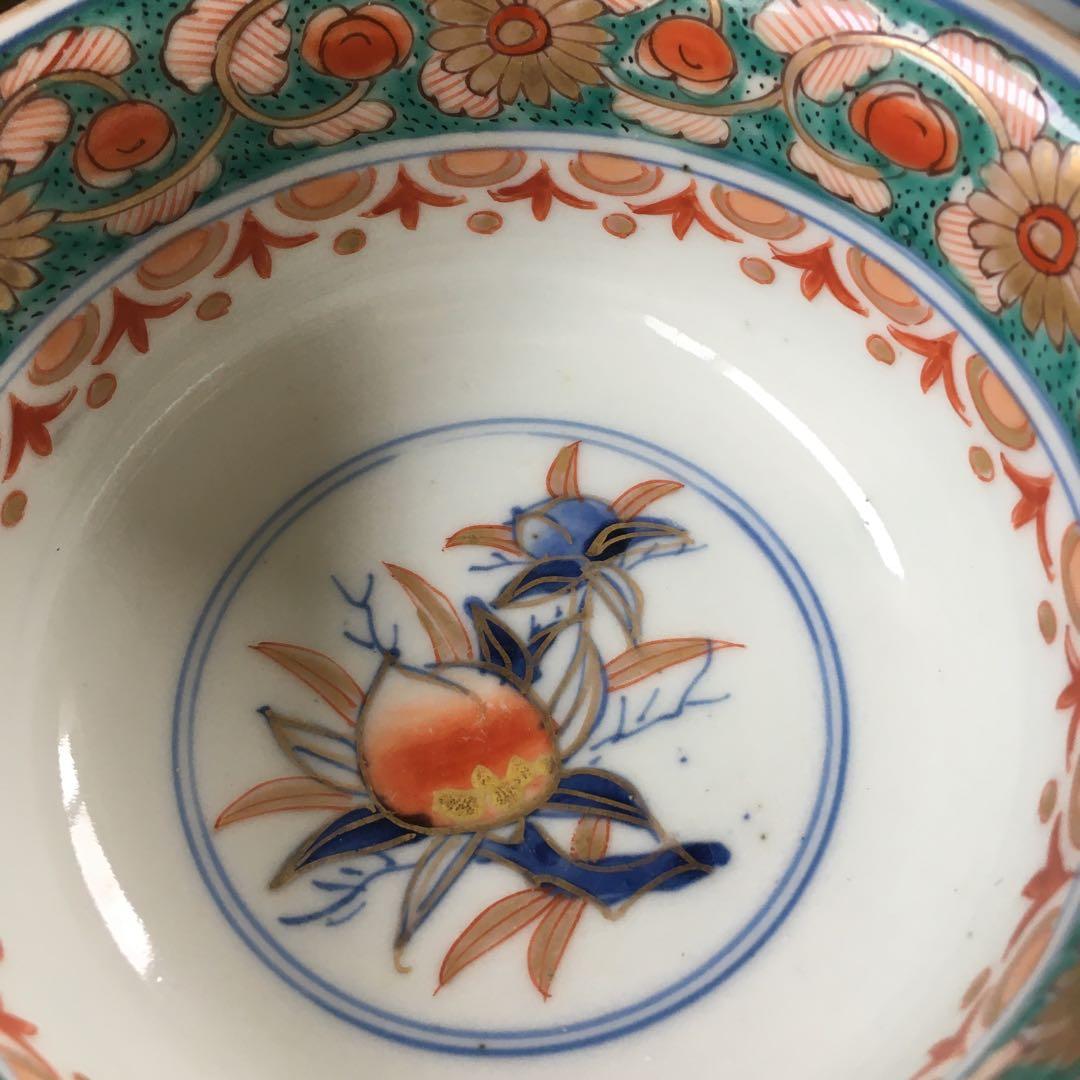 古伊万里　金彩色絵　菊唐草、瓔珞文、桃の図　三つ組鉢