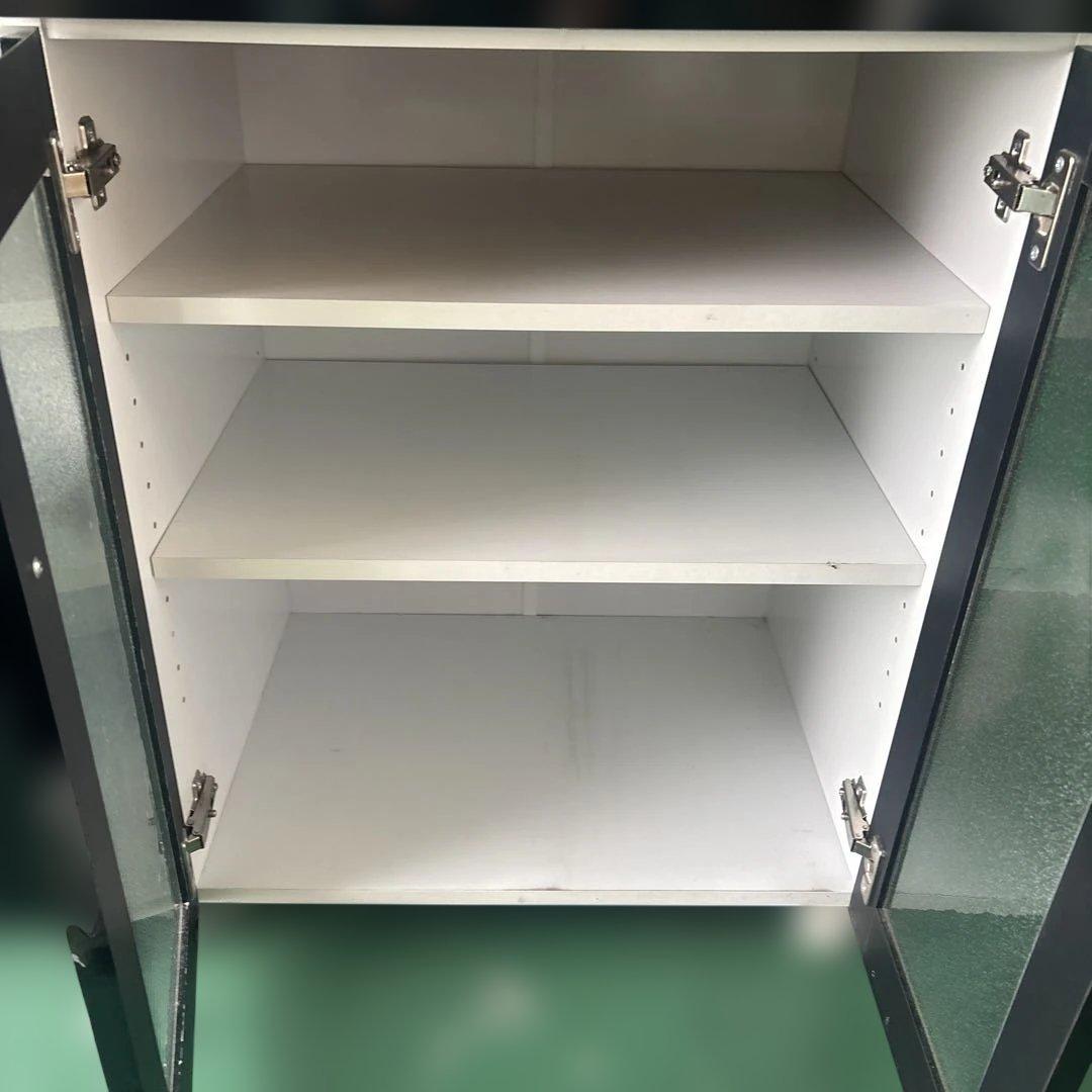 モカ モダン食器棚 ブラック＆ホワイト