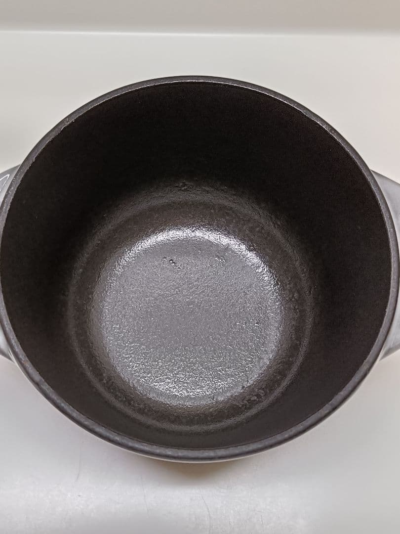 STAUB ラ・ココット de GOHAN 　Sサイズ