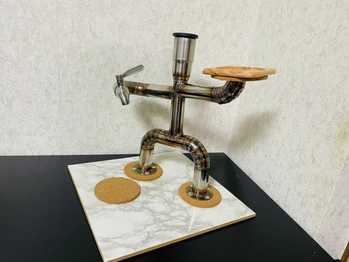 【送料無料】金属製オブジェ『日本酒マン』　宅飲み・パーティーに！