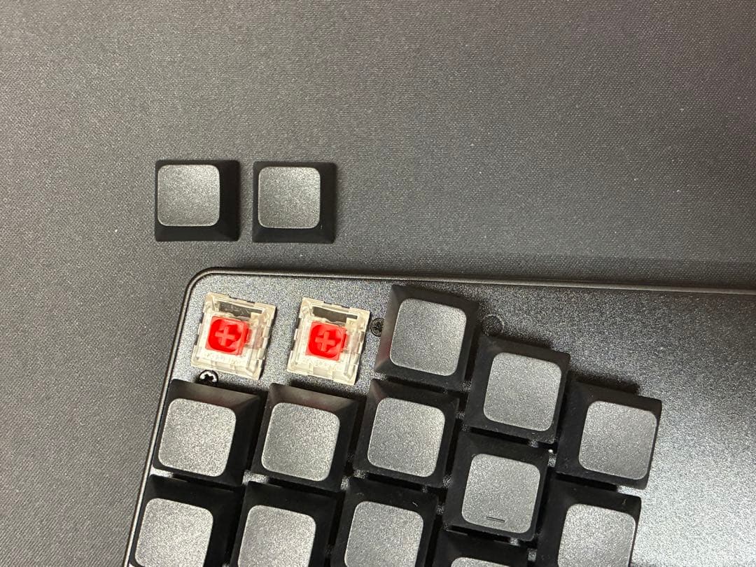 【専用ケース付】Keyboardio Atreus (赤軸)
