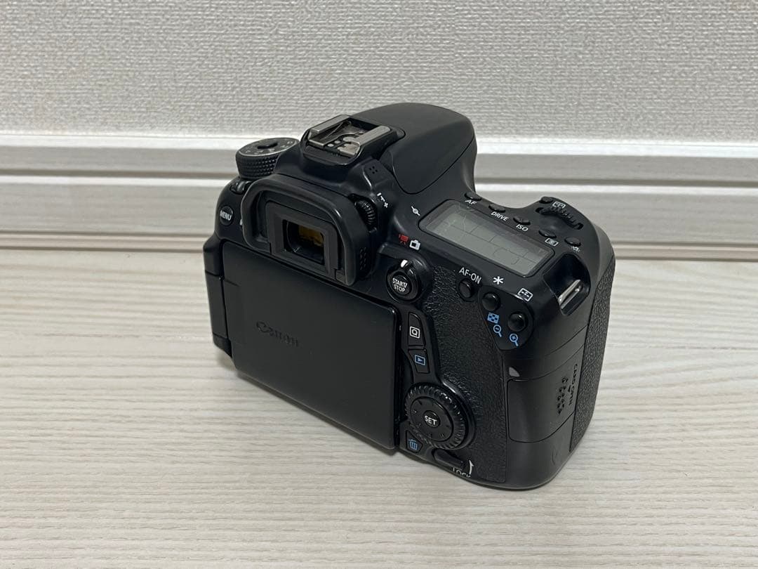 Canon EOS 70D c級品