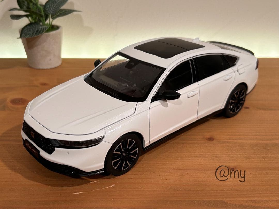 【値下げ不可】 Honda Accord 1/18 ミニカー ホワイト
