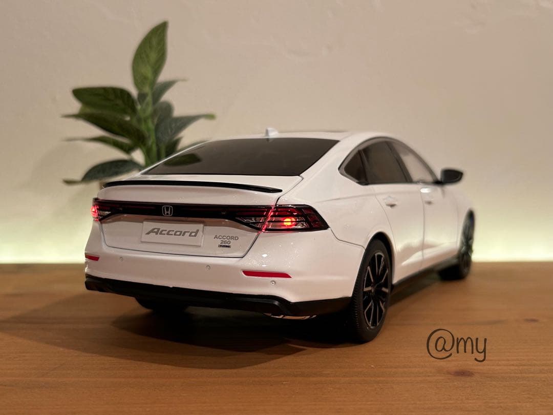【値下げ不可】 Honda Accord 1/18 ミニカー ホワイト