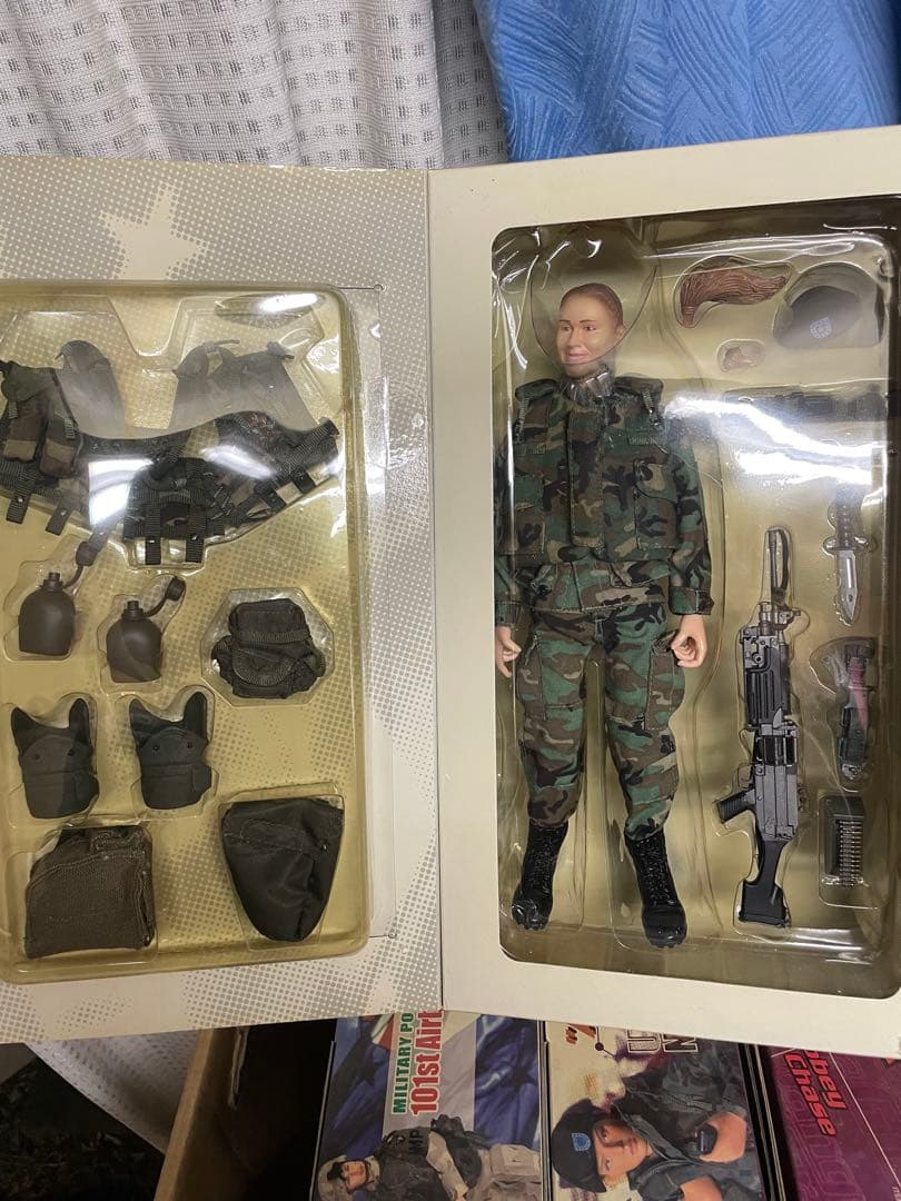 1/6 女性軍人① フィギュア　ジャンク品