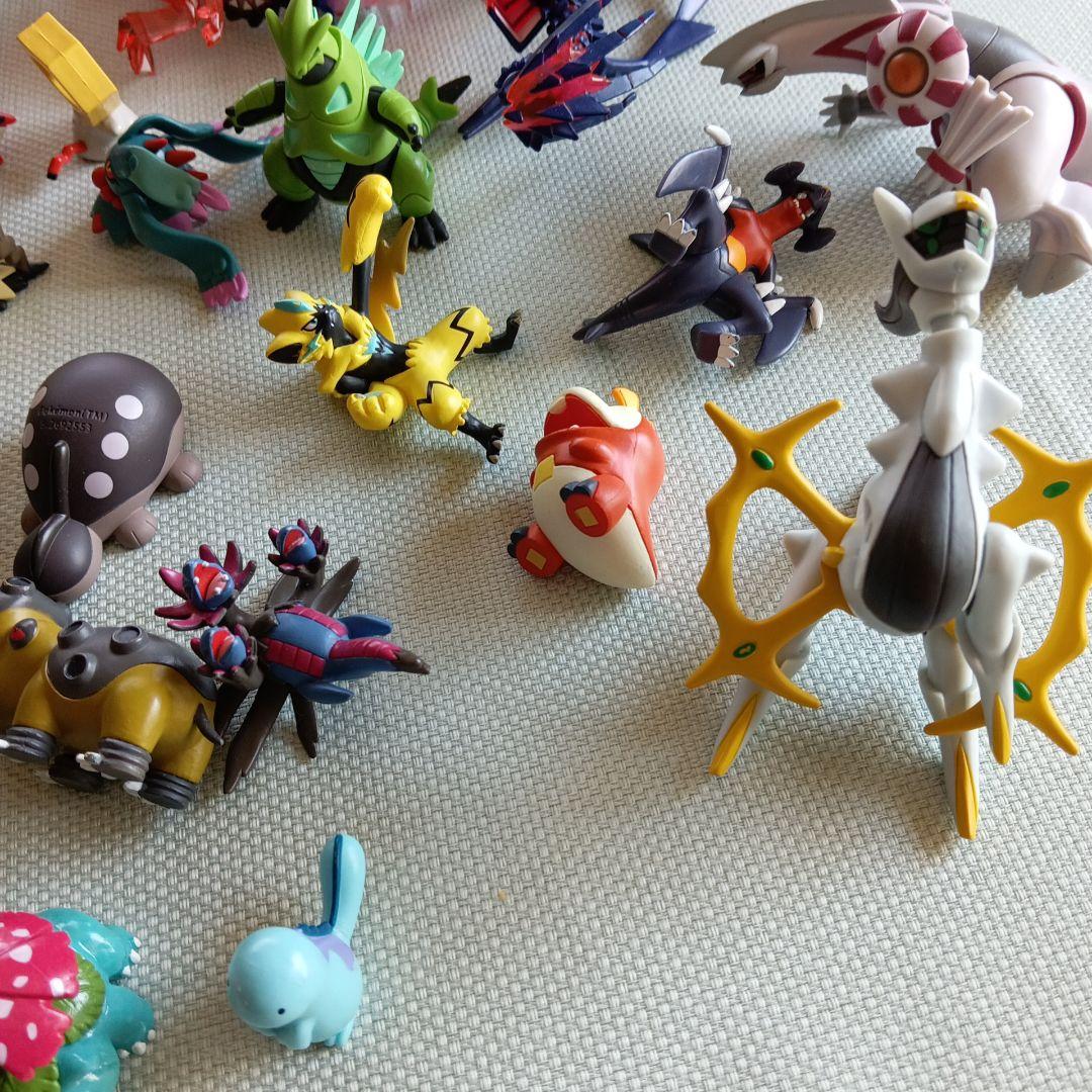 ポケモン　フィギュア