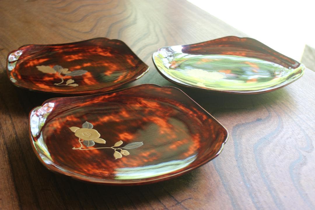 デッドストック！時代曙塗に優美な花蒔絵の映えるお皿3点（検輪島塗蒔絵皿菓子皿
