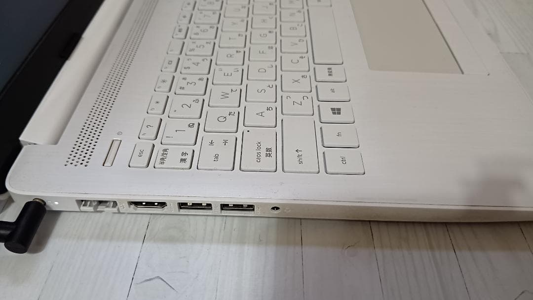 外装破損あり　hp 15-db0214AU AMD