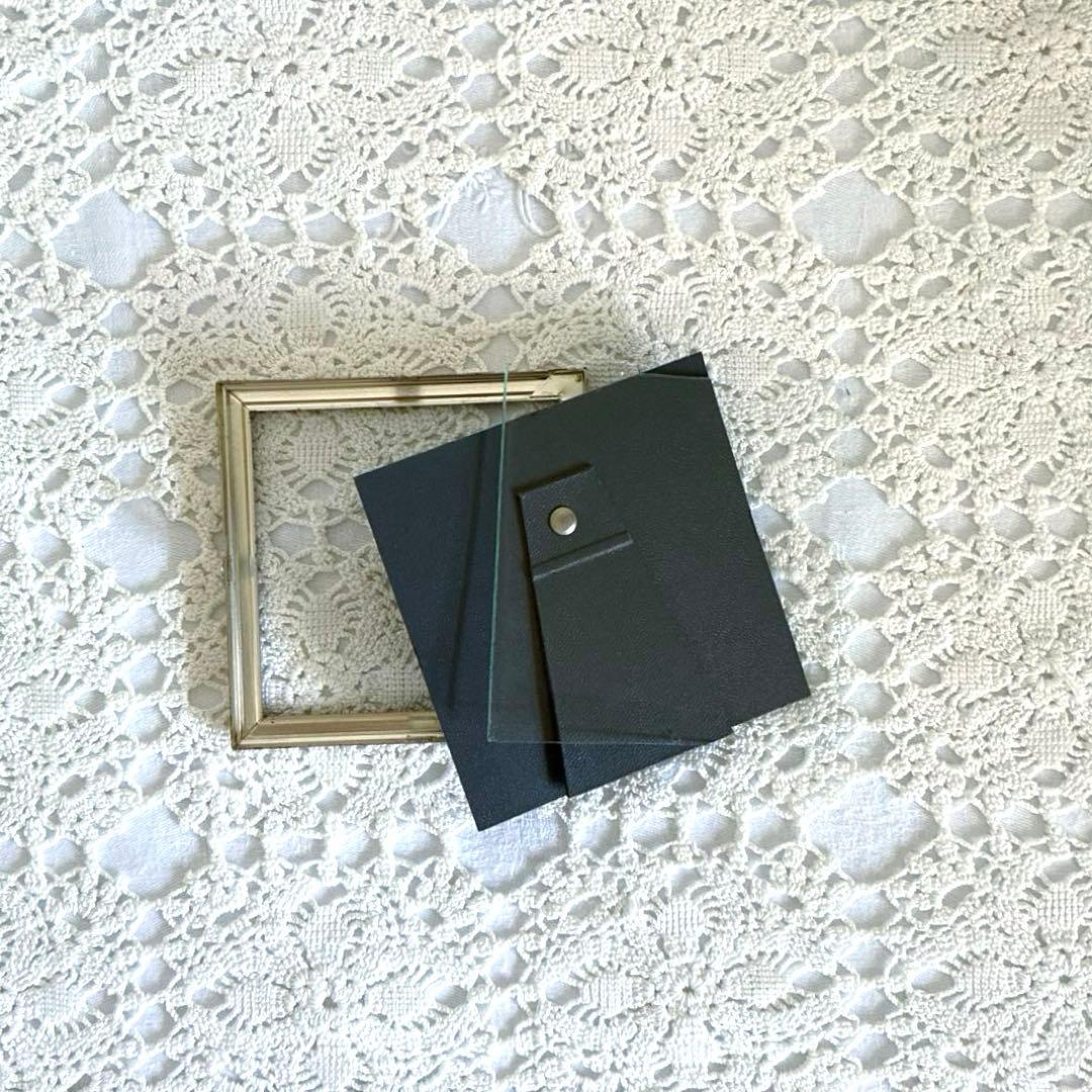 RT124 小花模様のデンマークヴィンテージ フォトフレーム 9.2×9.2