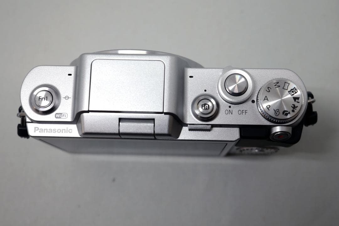 美品 LUMIX GF7 905ショット