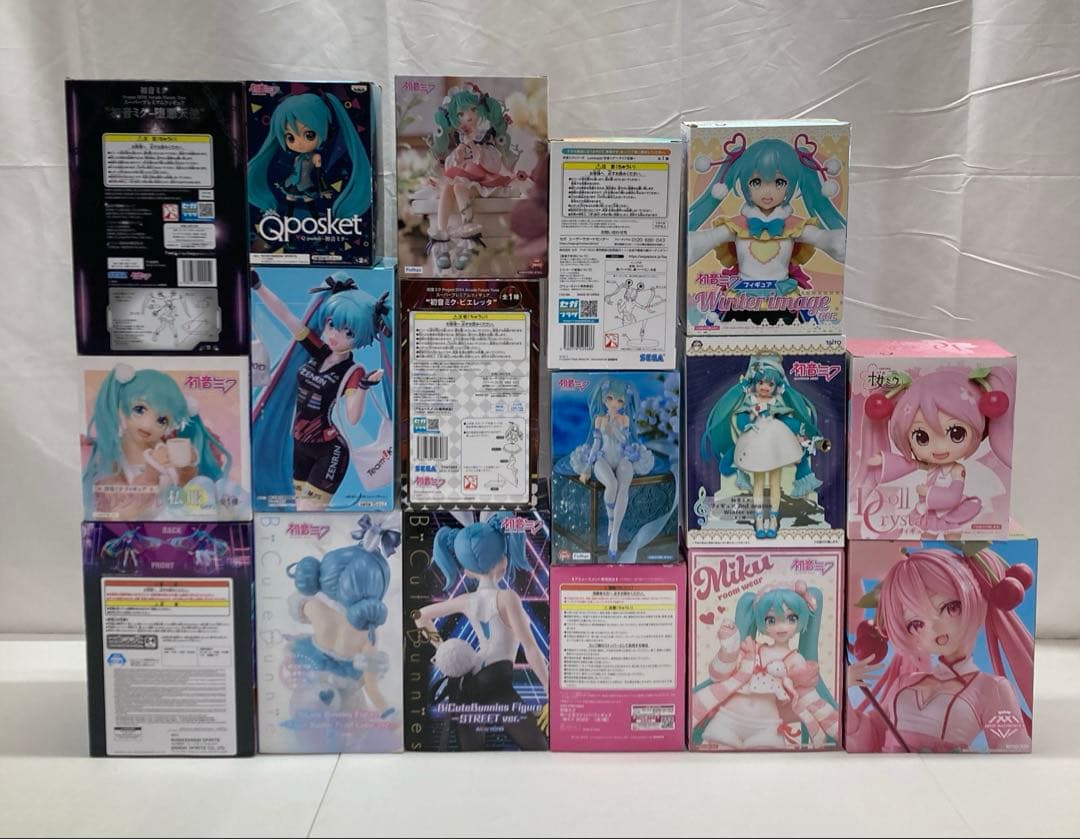 初音ミク　桜ミク　フィギュア　まとめ売り　17箱セット　27260324J07L