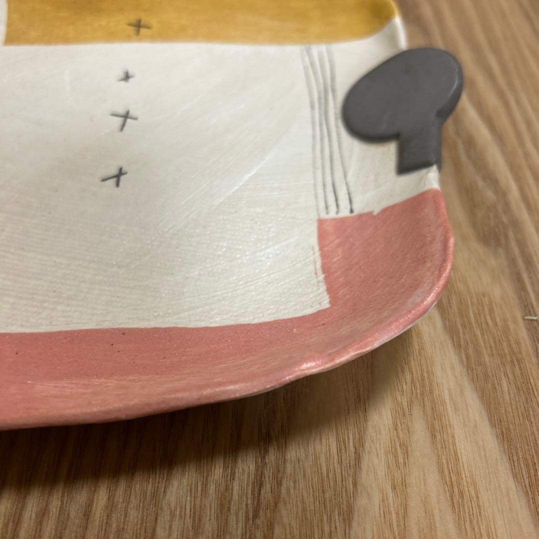 作家　陶芸作家　なんとなく四角皿　変形プレート　カラフルポップな台形皿　作家物