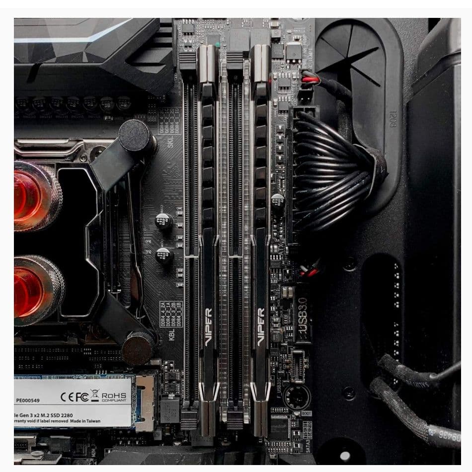 メモリー Patriot Viper Steel DDR4 3200MHz 32GB