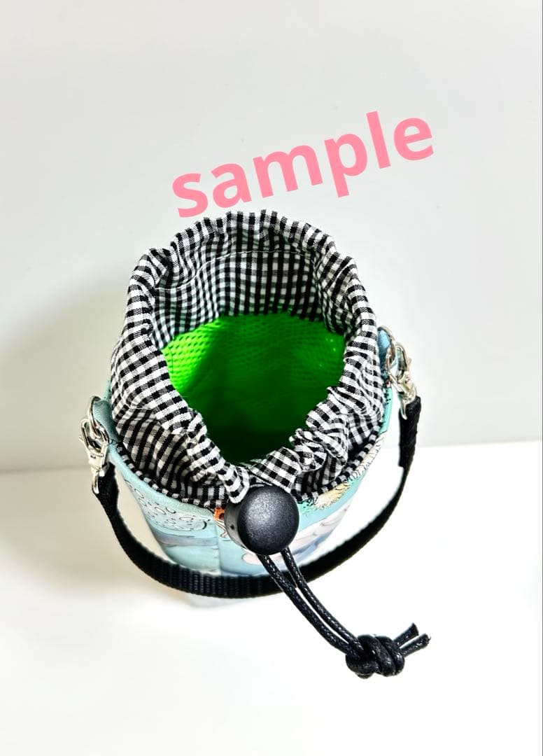 おとぎの国の♪保温保冷ボトルカバー 持ち手付き♪猫と仲間たち＊クジラ＆ネコ