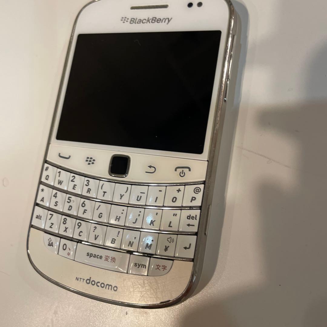 BlackBerry bold 9900 ホワイト