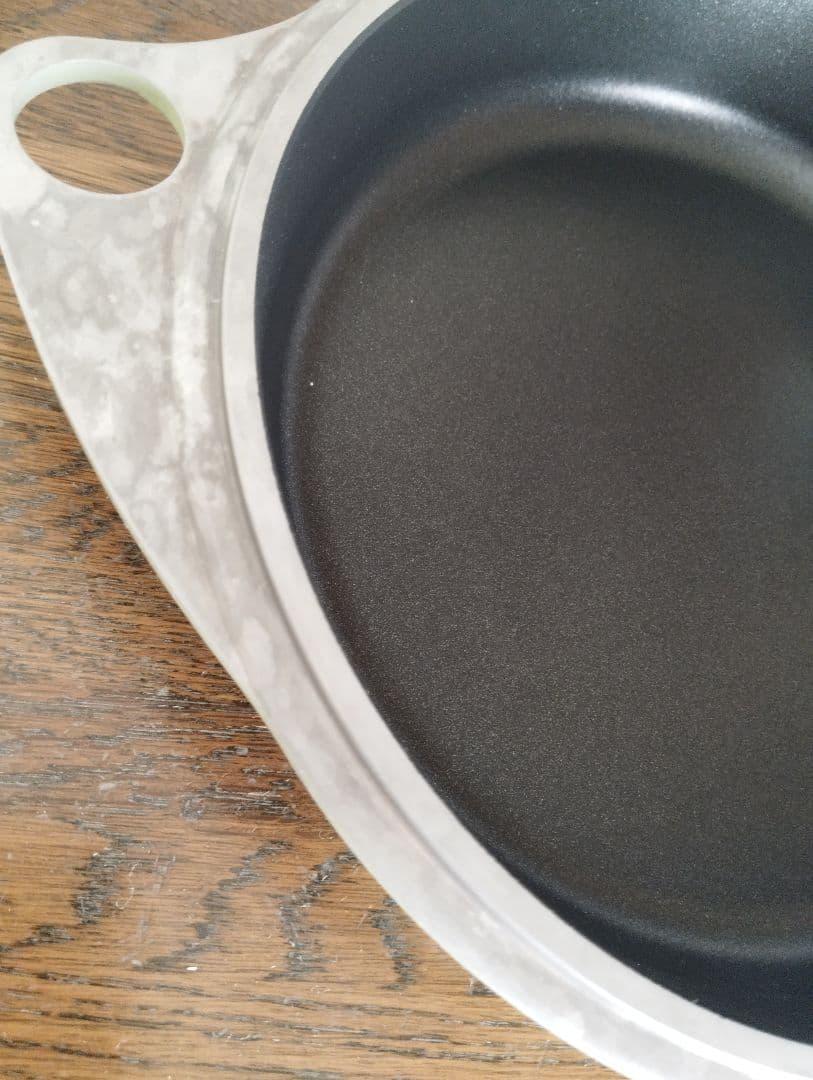 アサヒ軽金属 ワイドオーブン 鋳物 無加水鍋 日本製