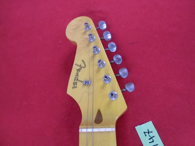 147：Fender Stratocaster　フェンダー　日本製　ジャンク