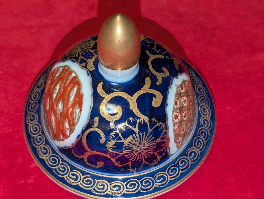 秀峰　染錦　飾り壺　沈香壺　共箱入　高さ31cm