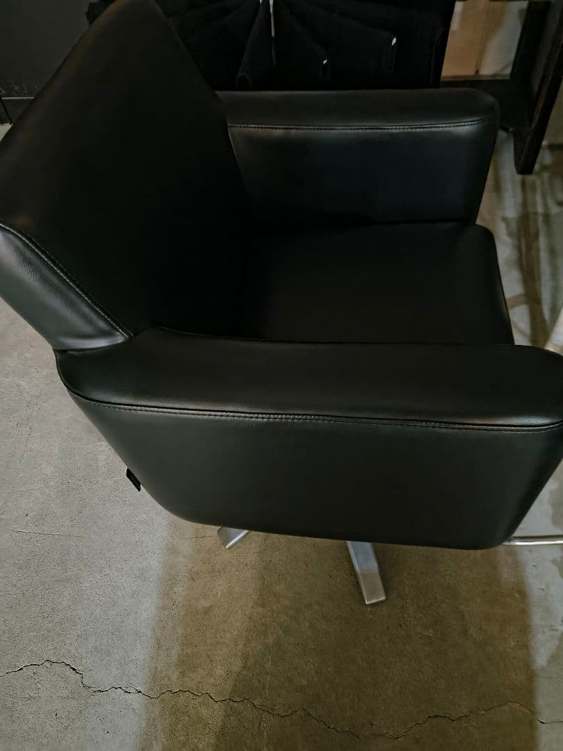 タカラベルモント　カットチェア　カットイス　レザー　黒