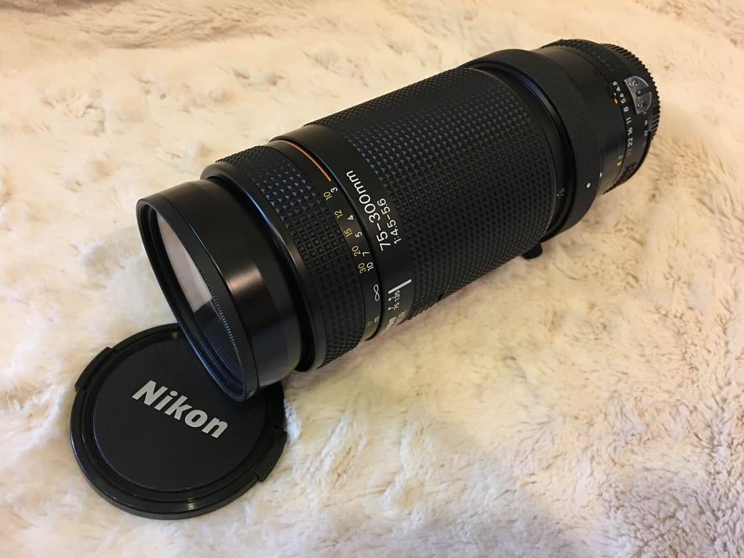 Nikon☆レンズ75-300mm f/4.5~f/5.6