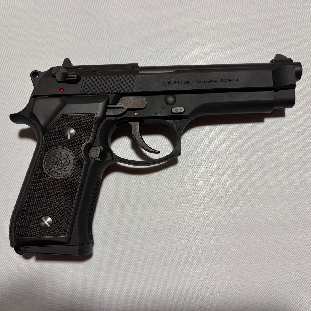 MGC ベレッタ M9 限定生産品　発火式モデルガン　ヘビーウェイト