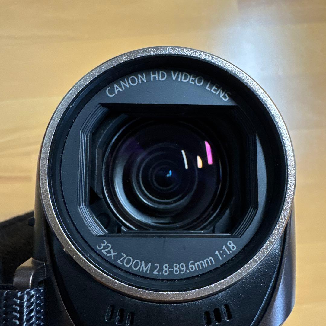 ビデオカメラ canon iVIS HF R52