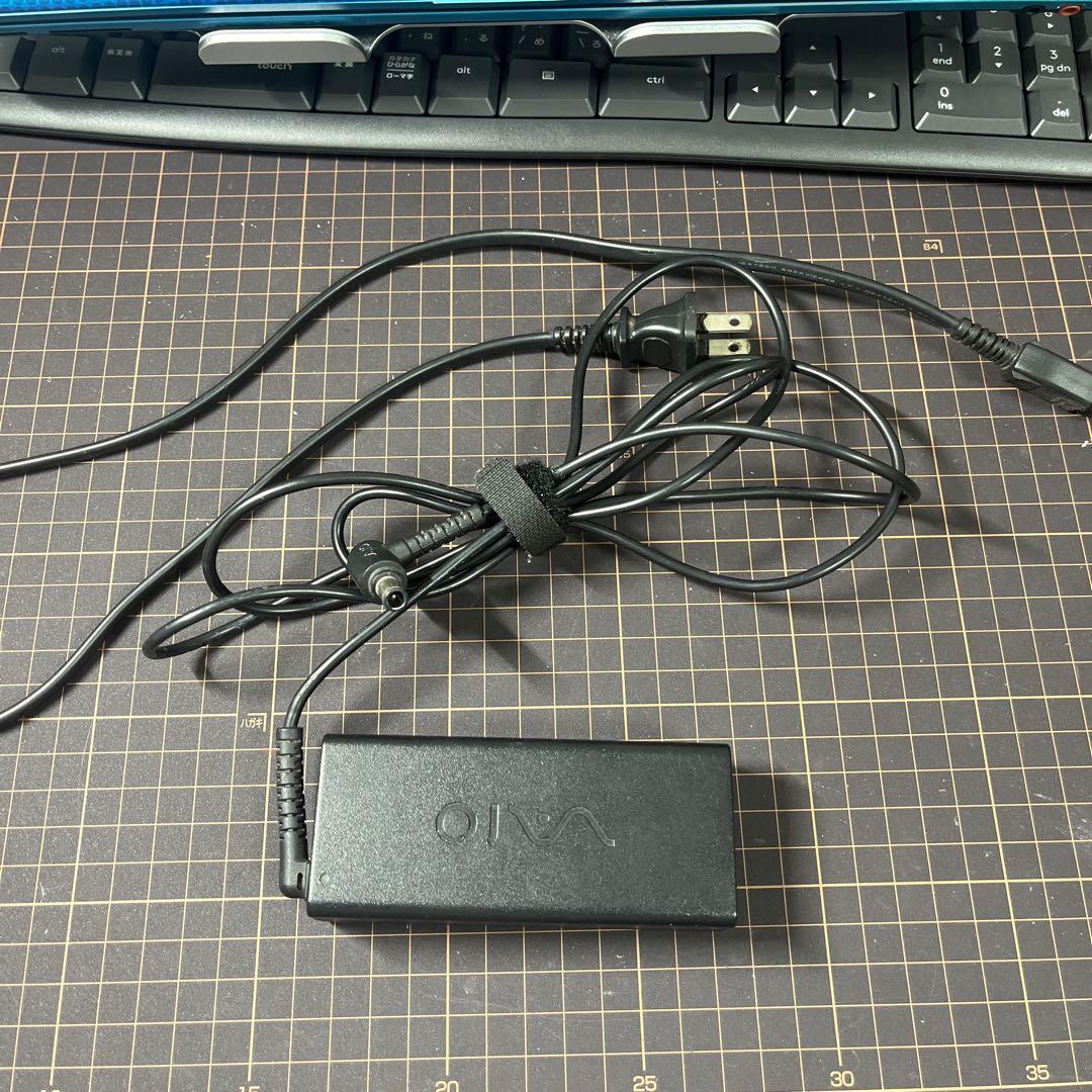 Sony VAIO ノートPC 青