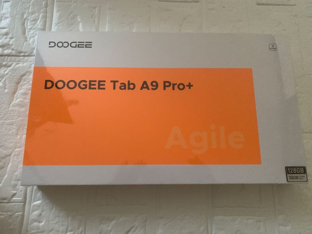 アンドロイド15 タブレット 11インチ　30GB+128GB+2TB