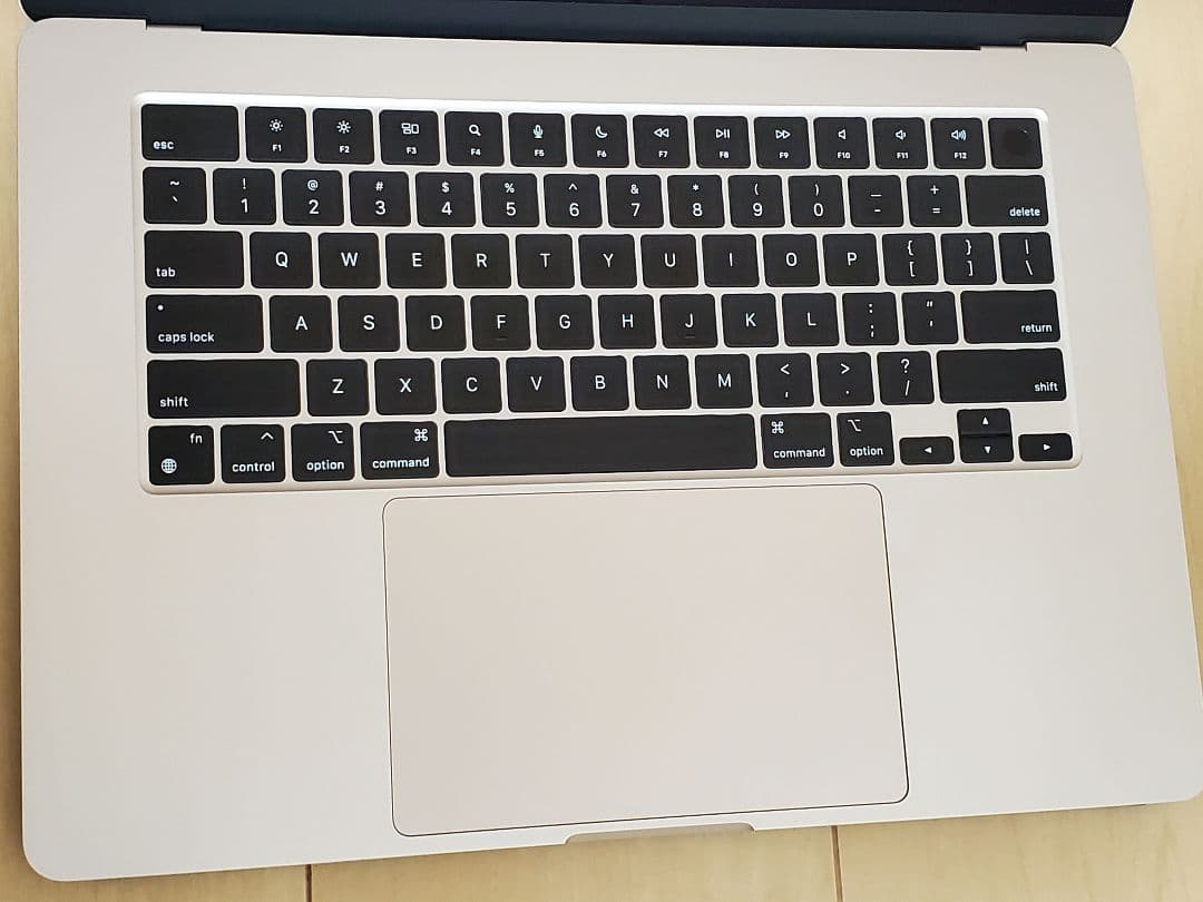 15インチ16GB512GBスターライトUSキーボードM3MacBookAir