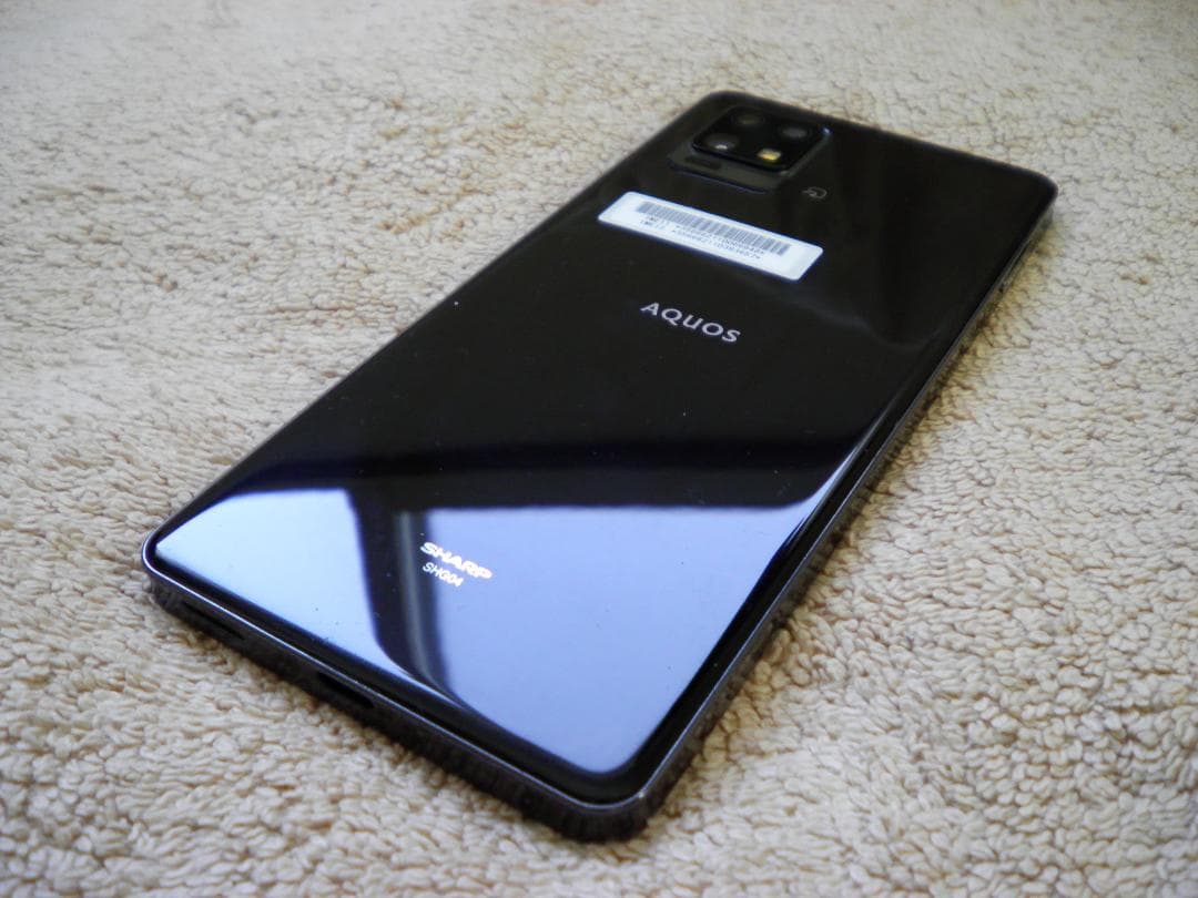 AQUOS zero6 au SHG04 ブラック
