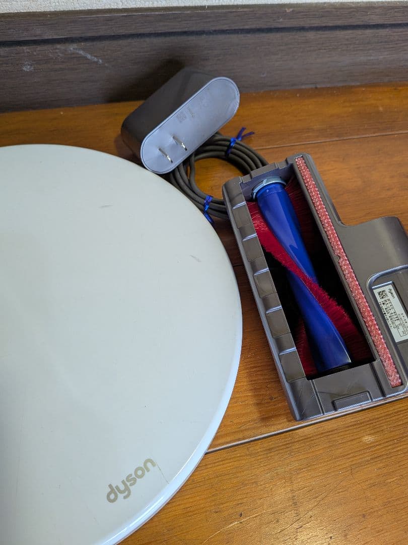 23分　ダイソン　掃除機　SV19　純正スタンド　稼働品　清掃済