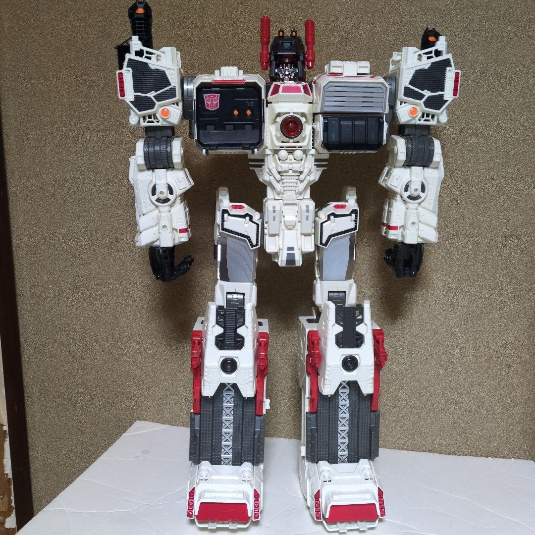 トランスフォーマージェネレーションズ TG-23 メトロプレックス