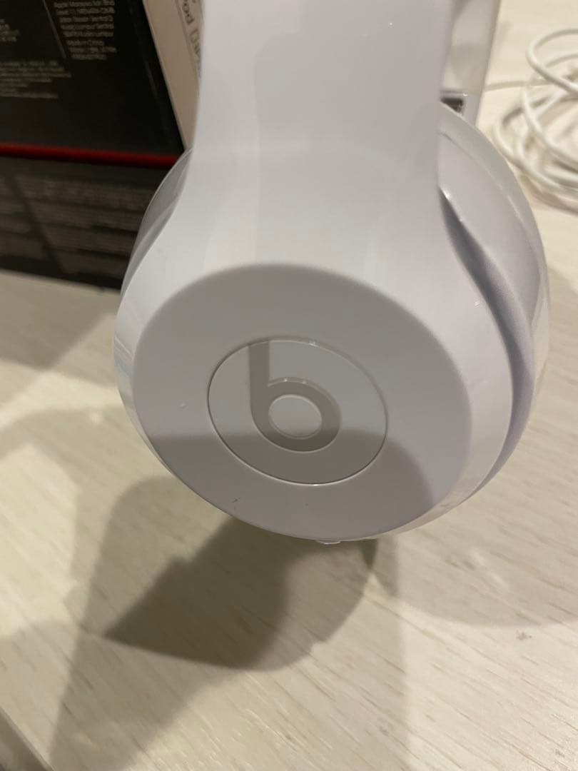 beats solo 3 wireless ホワイト