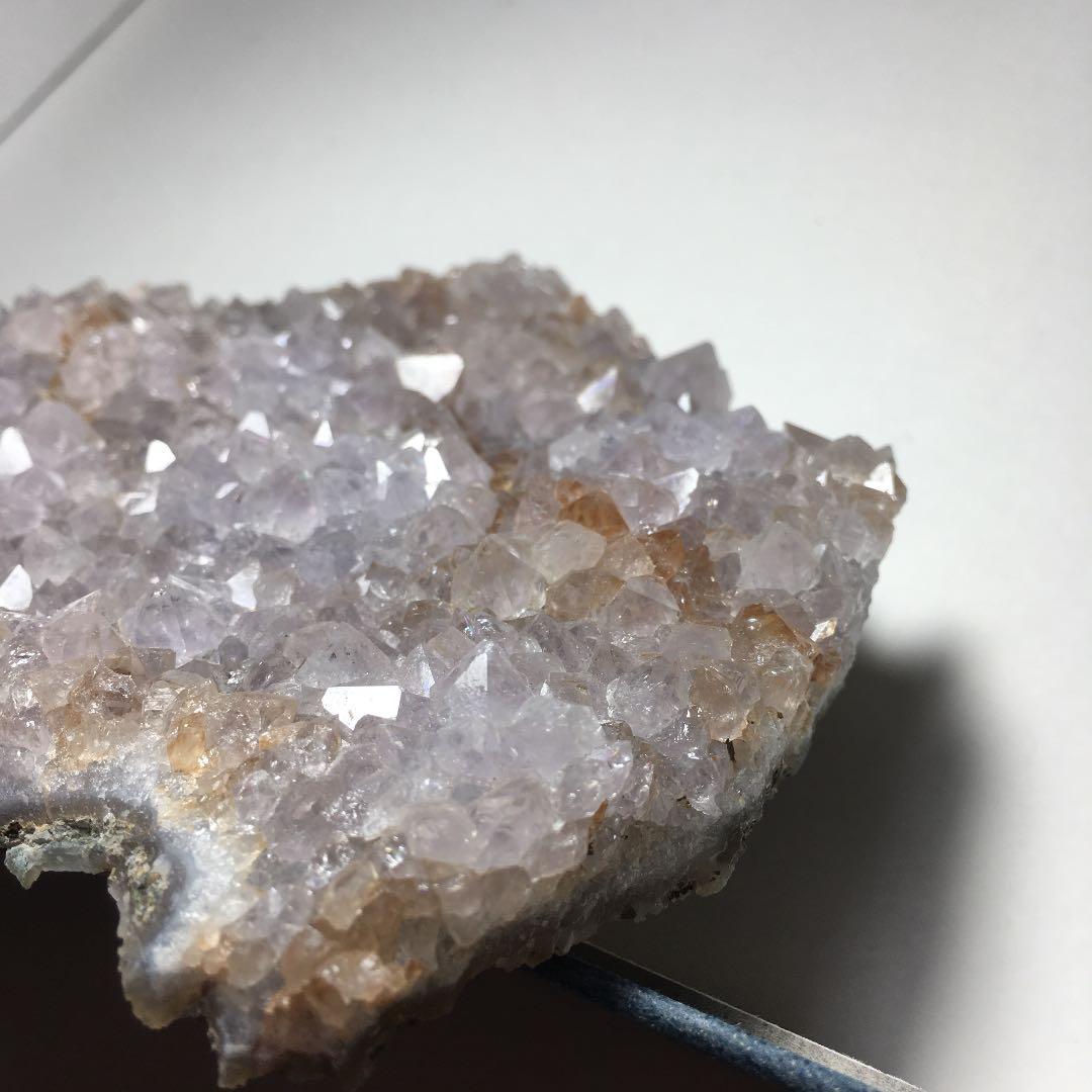 淡い紫水晶　アナンダライト　天然レインボー