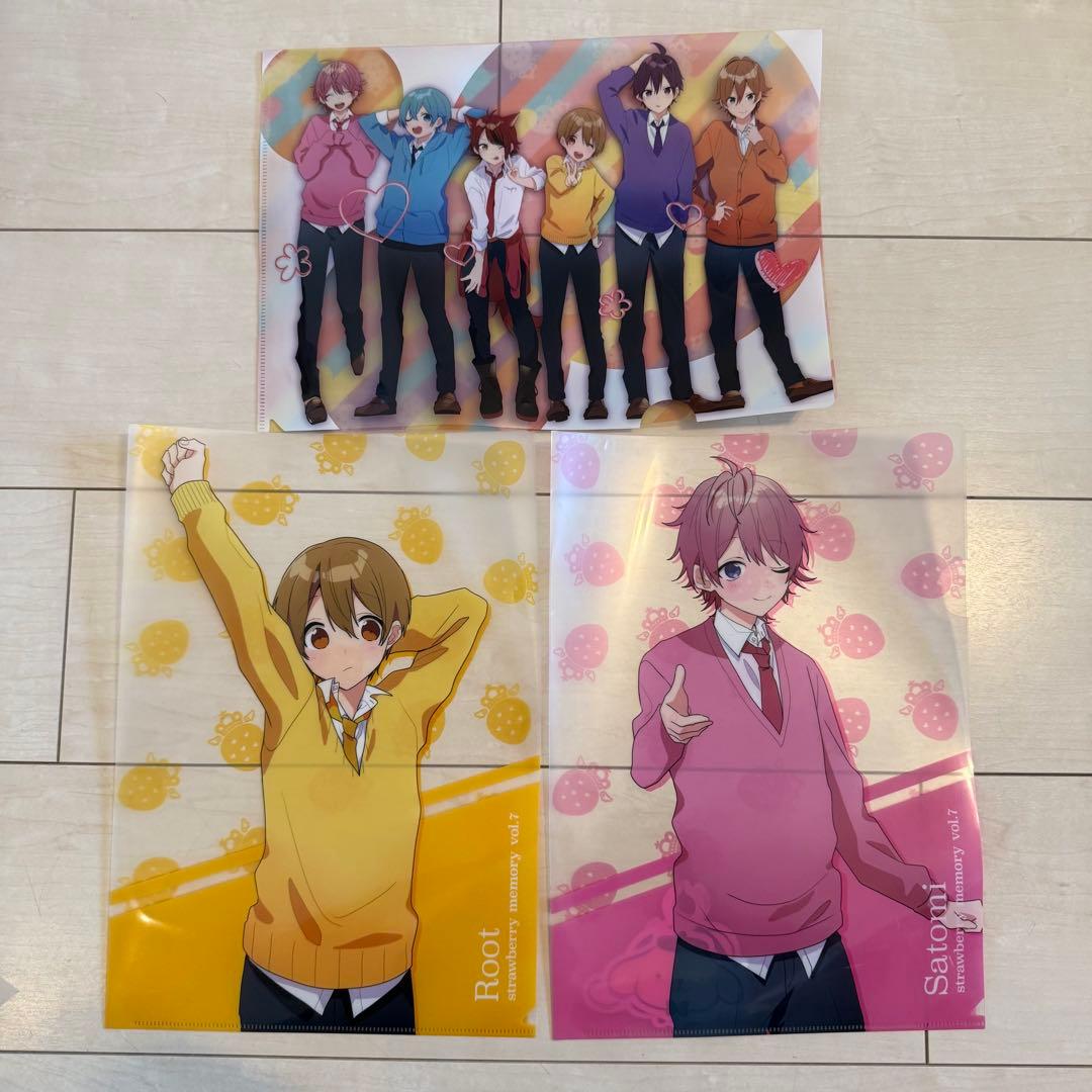 すとぷり 莉犬 缶バッジ CD キーホルダー タペストリー ペンライト セット