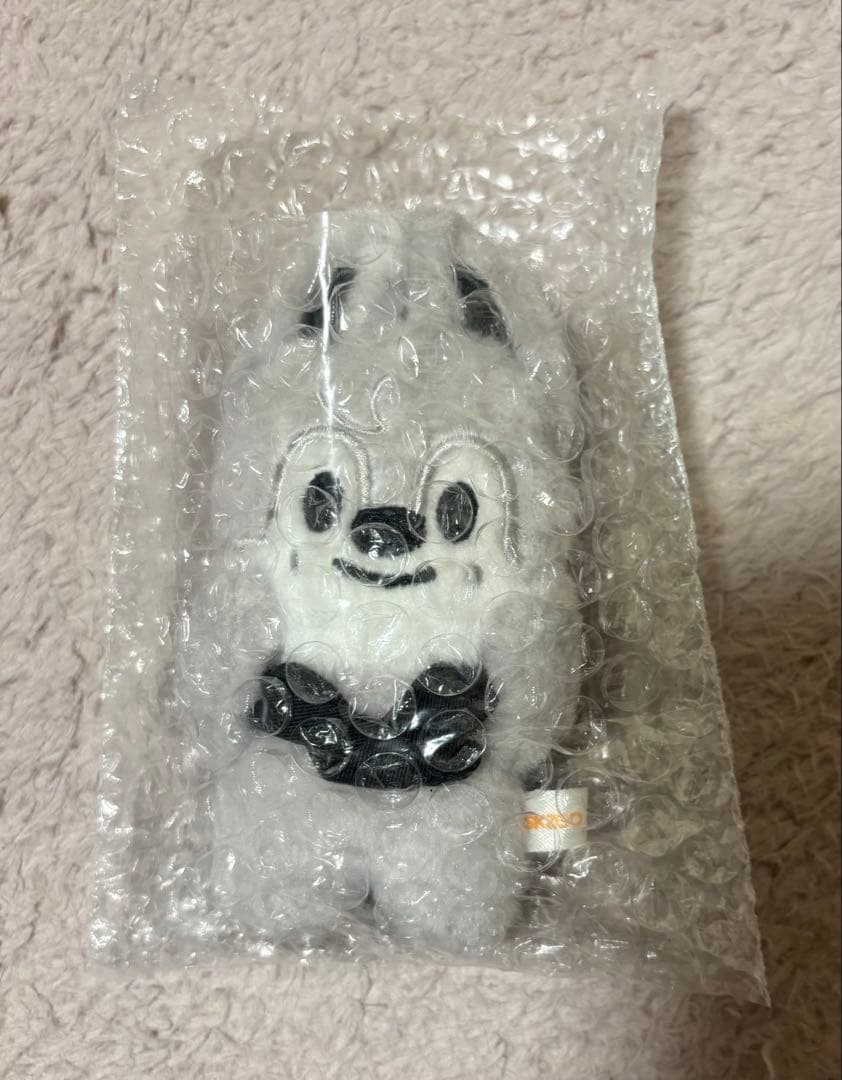 ウルフチャン ぬい SKZOO スキズ　バンザイ