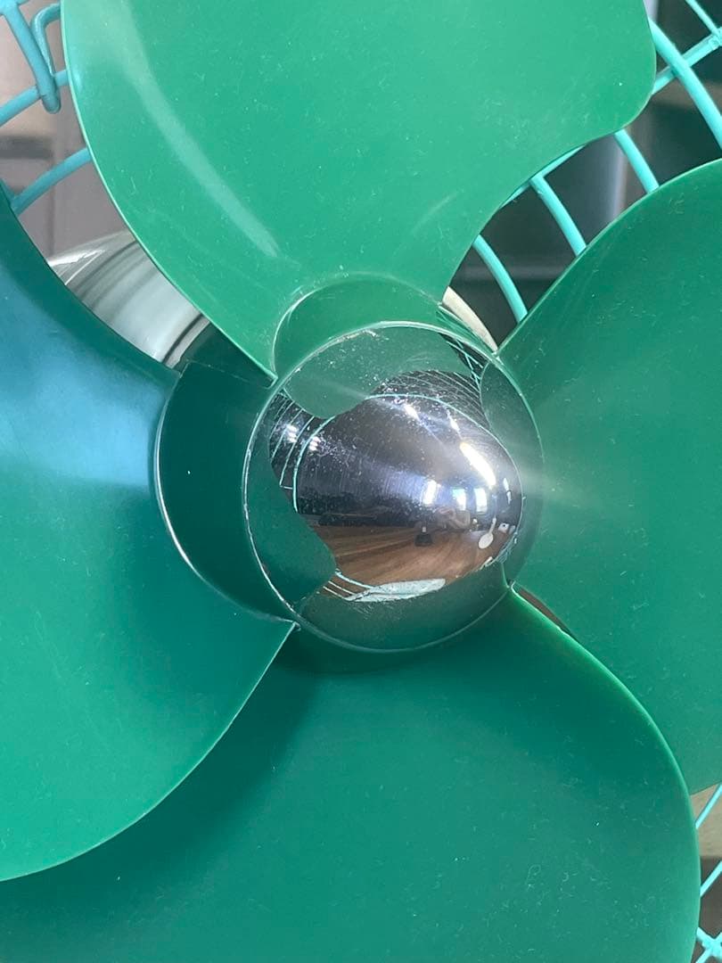 DarkGreenの涼しげな羽根 暑夏をecoに乗切る東芝扇風機　Grn2tne