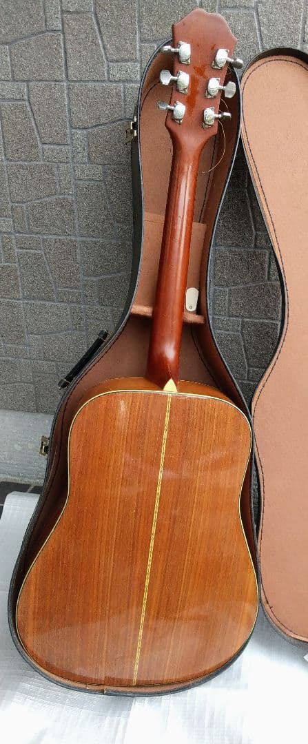Epiアコースティックギター EW300