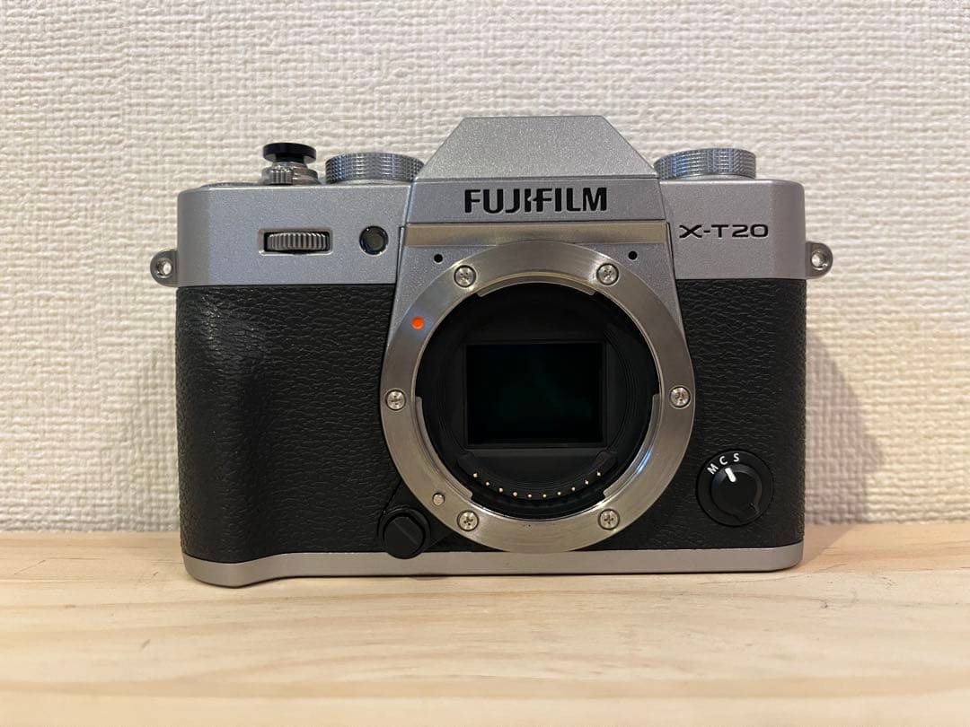 元箱 美品 完動品 FUJIFILM X-T20 ボディ シルバー #26037