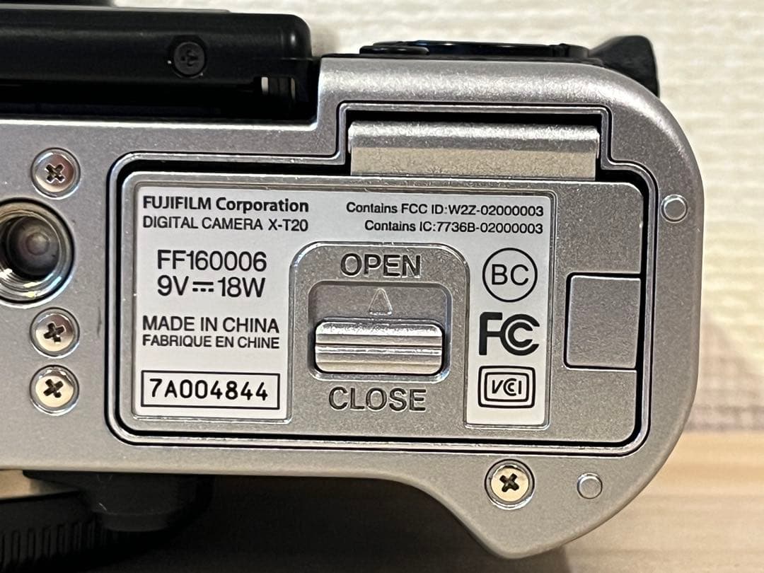 元箱 美品 完動品 FUJIFILM X-T20 ボディ シルバー #26037
