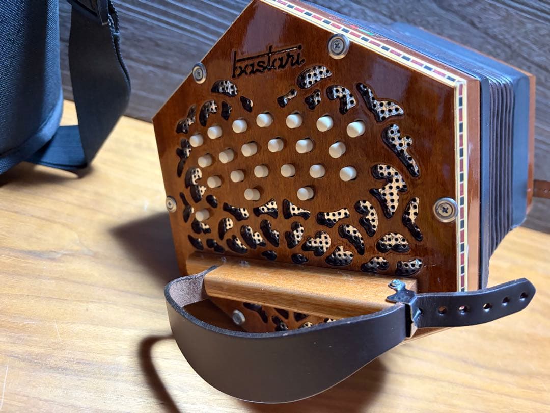 コンサーティーナ　BASTARI W-40-MS