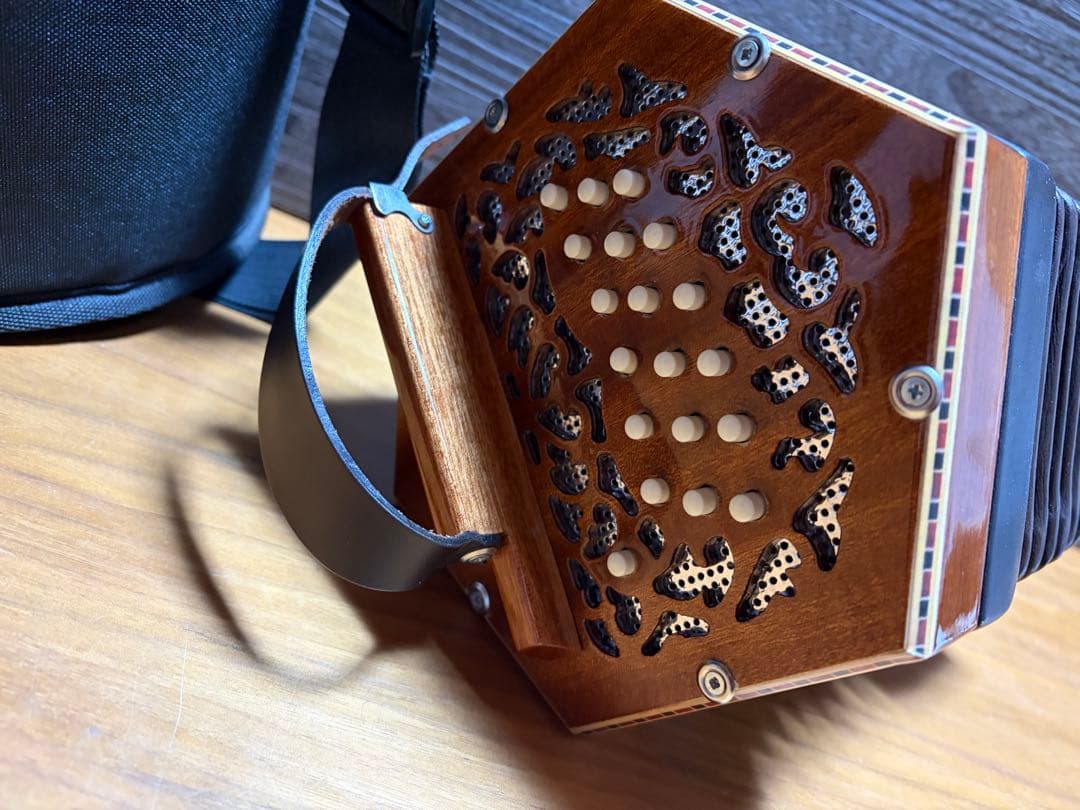 コンサーティーナ　BASTARI W-40-MS