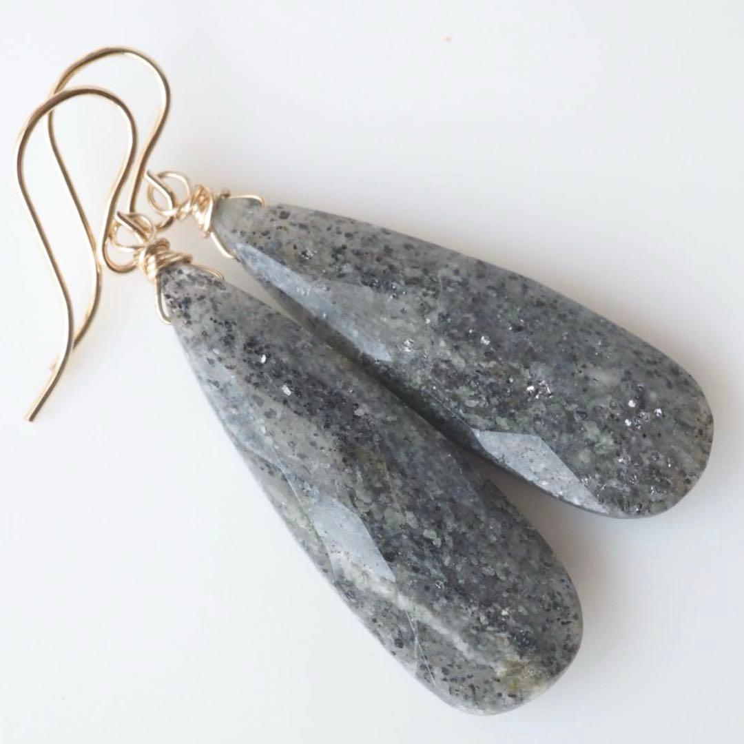 【una cool】ホワイト×アバロン×ブラックシェルの大粒ペアシェイプ