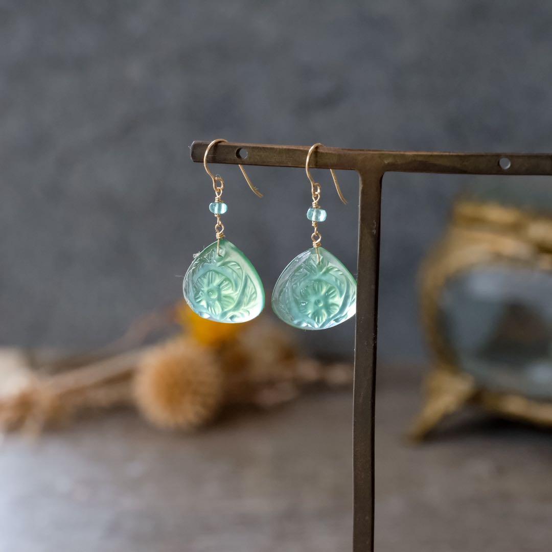 14kgfサーペンティン・エメラルドピアス/イヤリング